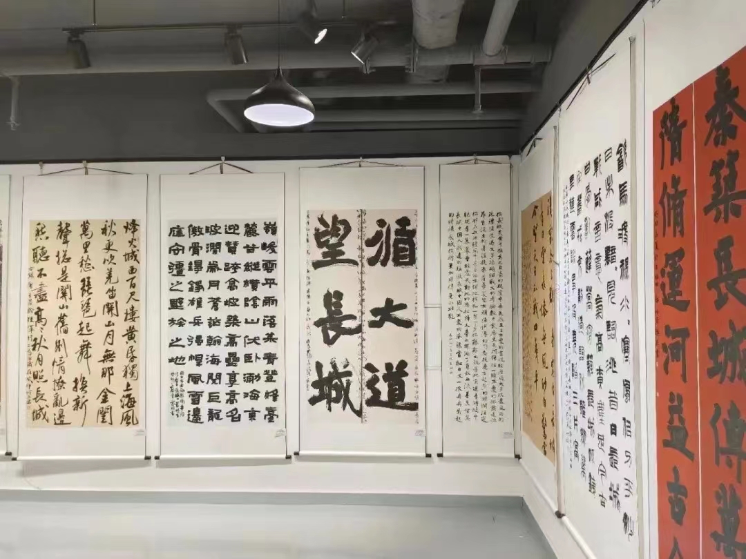 【文旅活动】“辽望长城行大道”主题书法美术摄影展在丹东开展